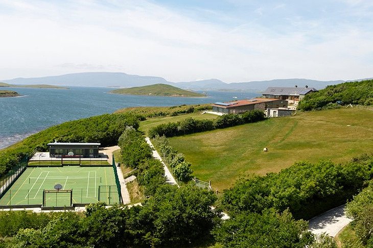 Inish Turk Beg with tennis court