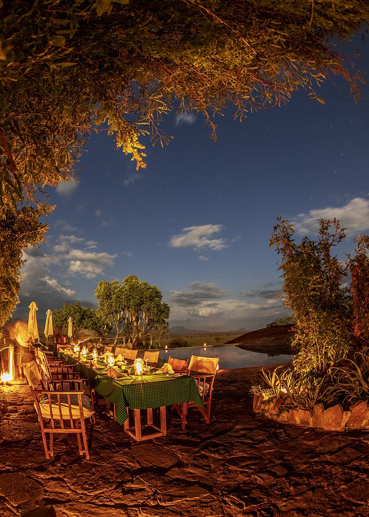 Apoka Safari Lodge Outdoor Dining Under Starry Sky