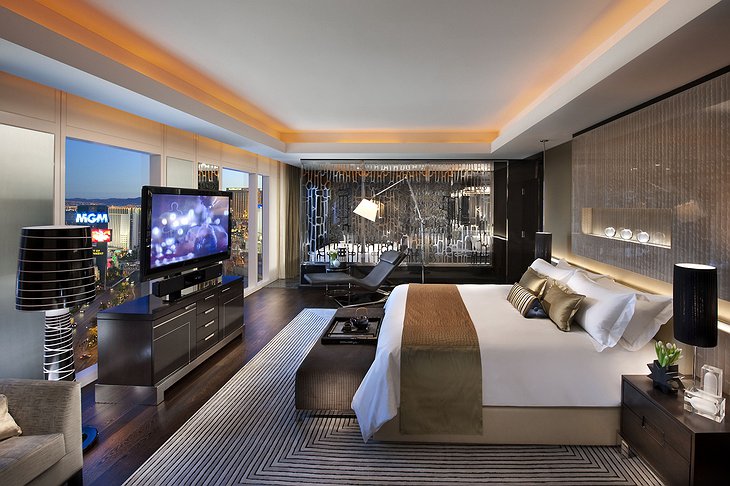 Mandarin Oriental Las Vegas Emperor Suite bedroom