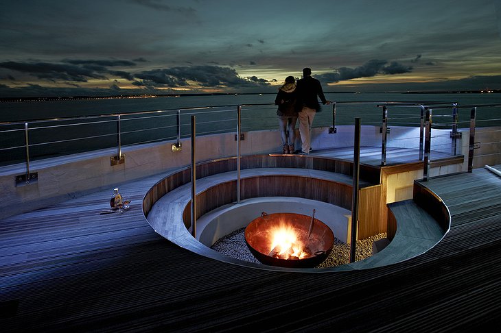 Fire pit