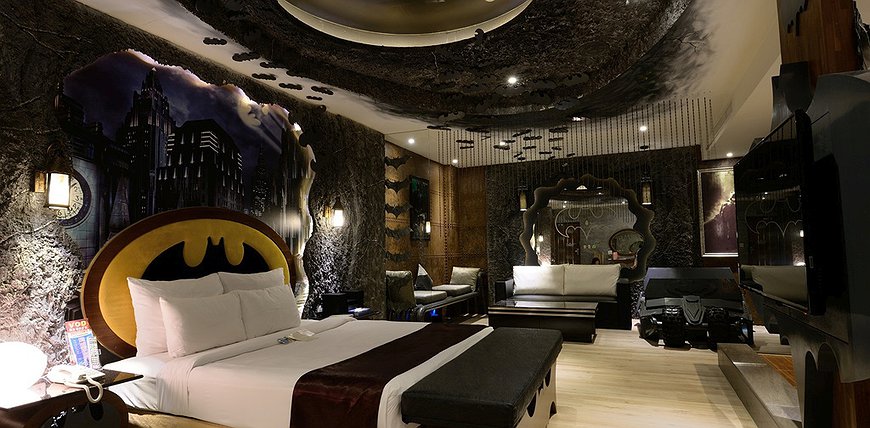 Eden Motel Taiwan - Batman Themed Hotel Room