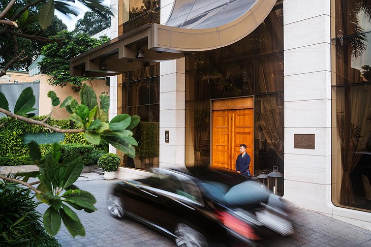 Hôtel des Arts Saigon Main Entrance