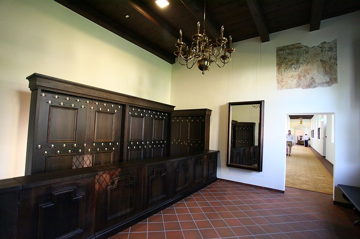 Hotel Monte Pacis monastery interior