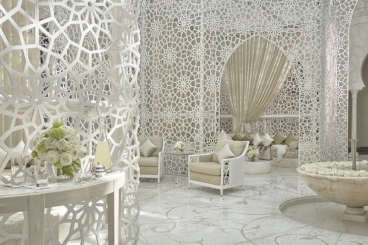 Royal Mansour Marrakech spa lobby white design