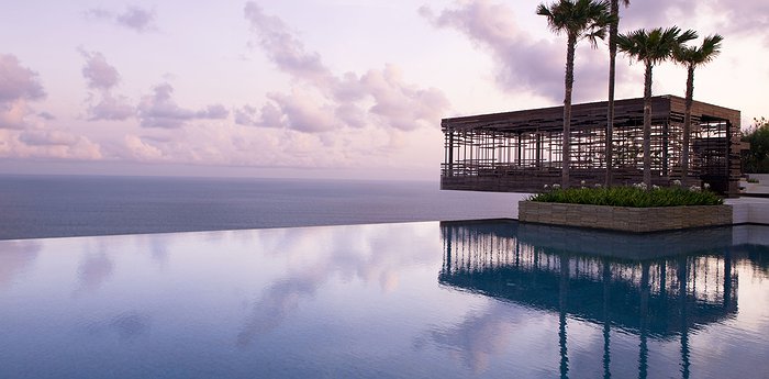 Alila Villas Uluwatu - Sustainable Luxury On The Edge Of The World