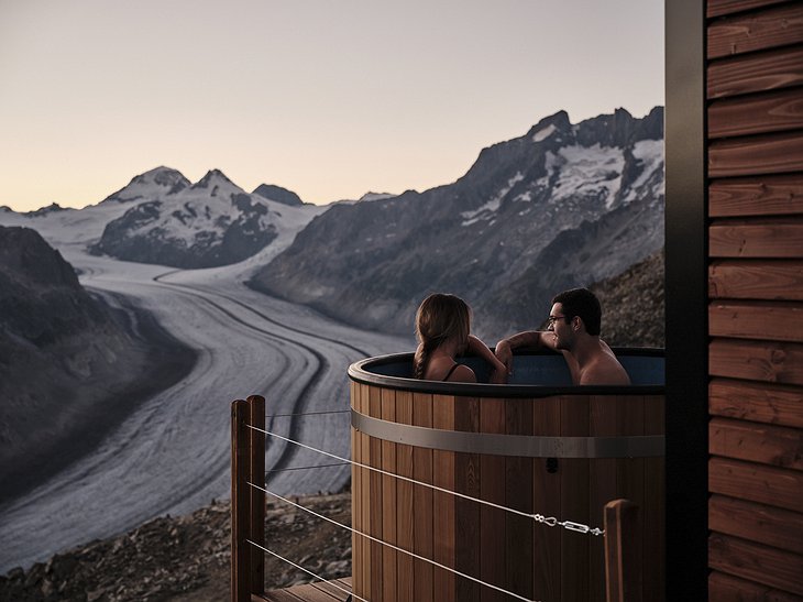 The Cube Aletsch Hot Tub Glacier View