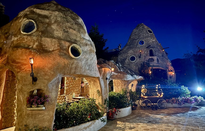 Anemoessa Guesthouse - A Cave Hotel With A View Over The Corinthian Gulf