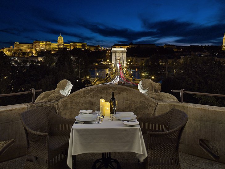 Four Seasons Hotel Gresham Palace balcony