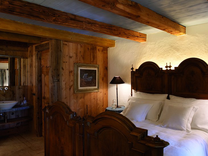 L'Aurora bedroom at San Lorenzo Mountain Lodge
