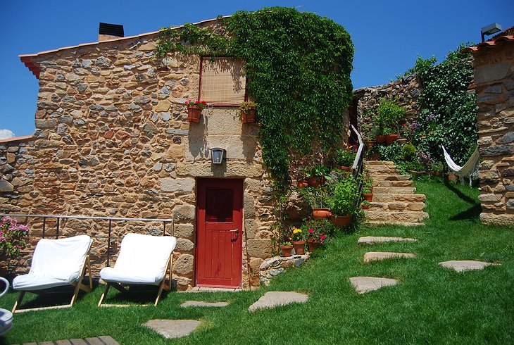 Casa da Cisterna garden