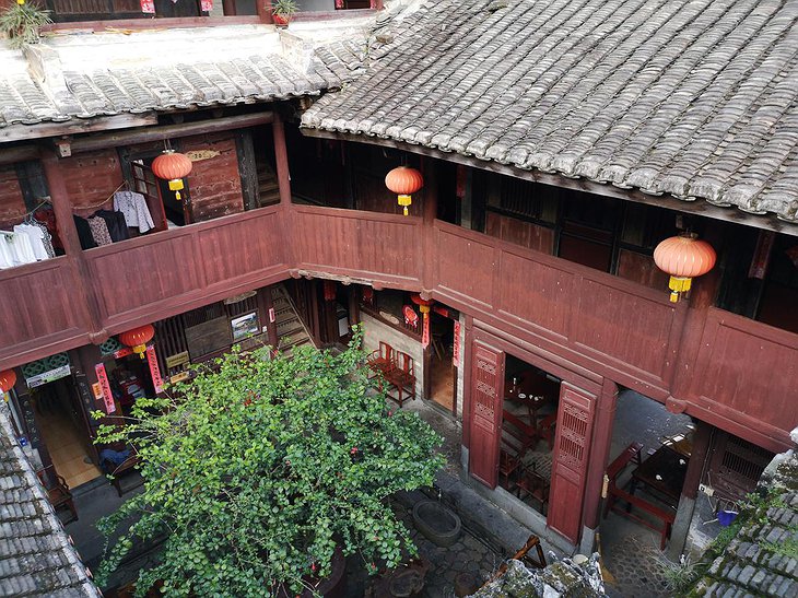 Tulou Fuyulou Changdi Inn Courtyard