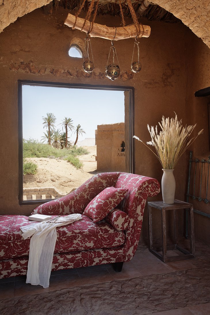 Al Tarfa Lodge Room Window To The Dunes