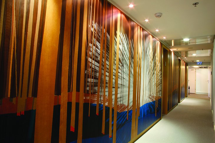 Artplus Hotel corridor art