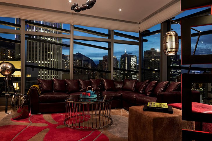 Hotel Indigo Hong Kong living room
