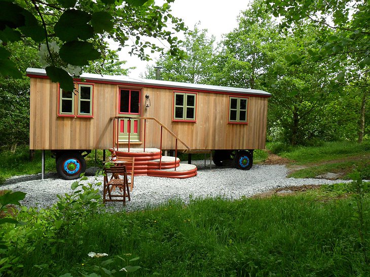 Hercules wooden wagon