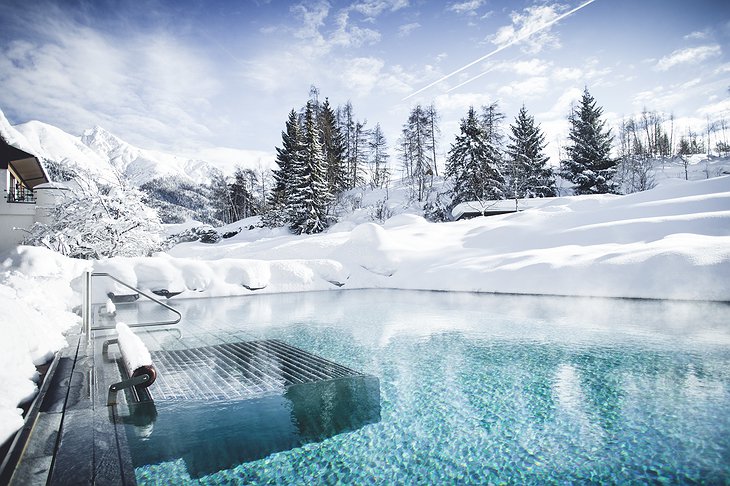 Hotel Klosterbräu Snowy Outdoor Pool