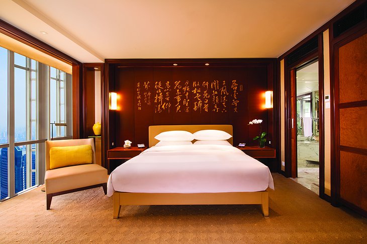 Grand Hyatt Shanghai Grand Suite Riverview King bedroom