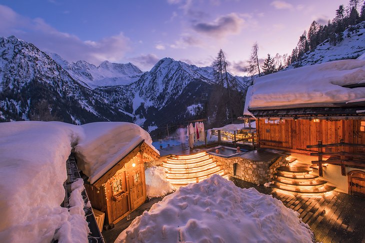 Chalet Al Foss Alp Resort Outdoor Snow Spa