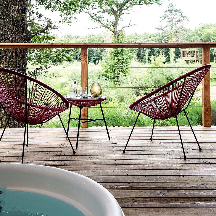 Loire Valley Lodges Treehouse Hot Tub