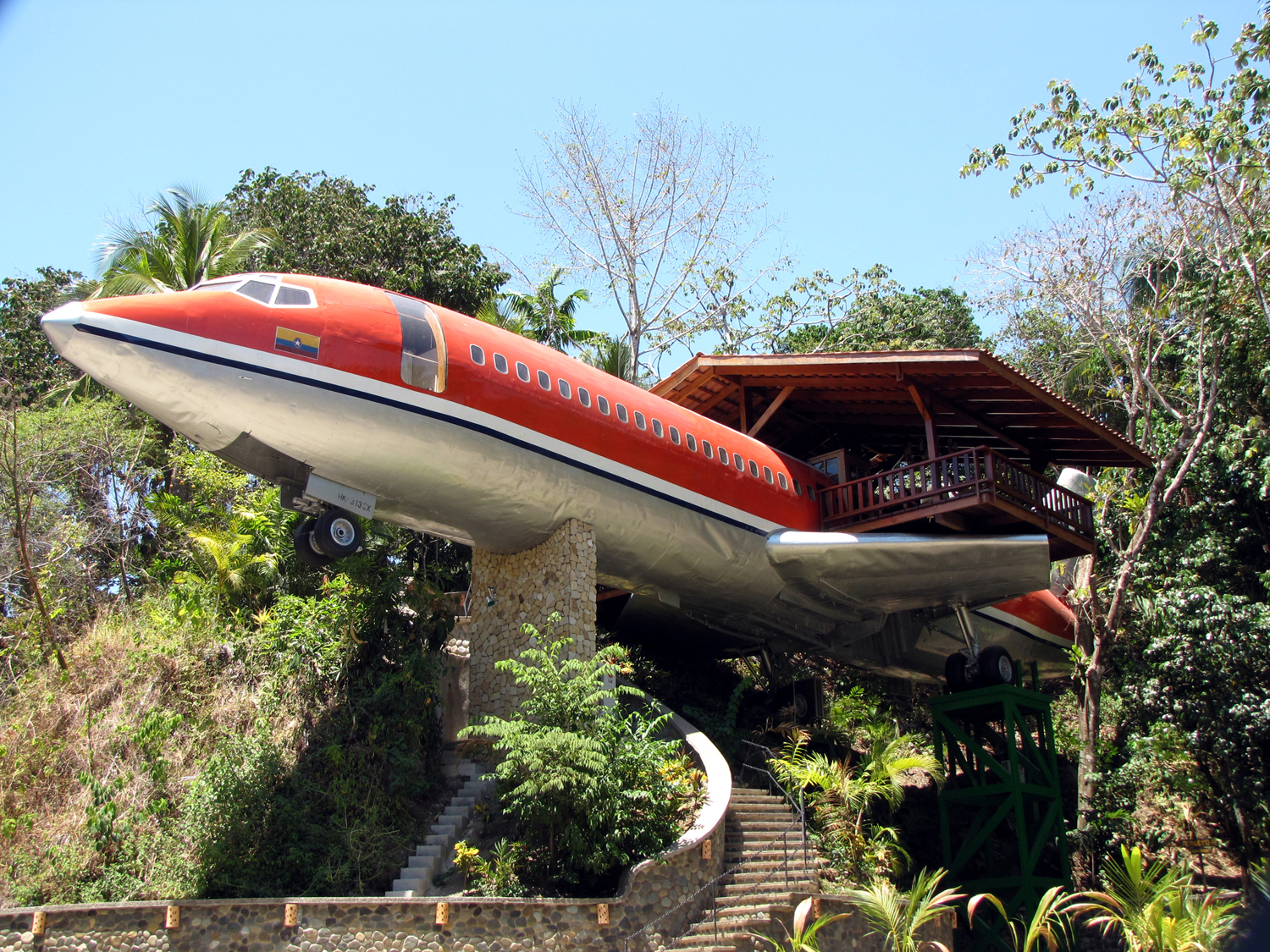 727 Fuselage Home - Luxury Suite In A Boeing