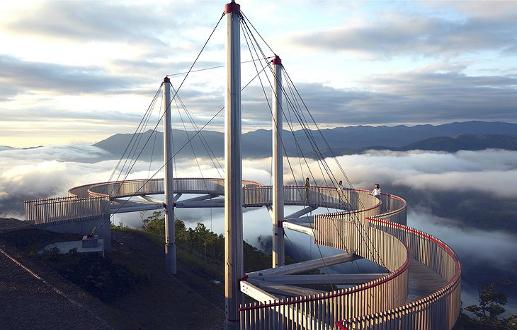 Unkai Terrace Cloud Walk Bridge