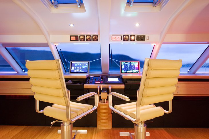 Necker Belle captain seats