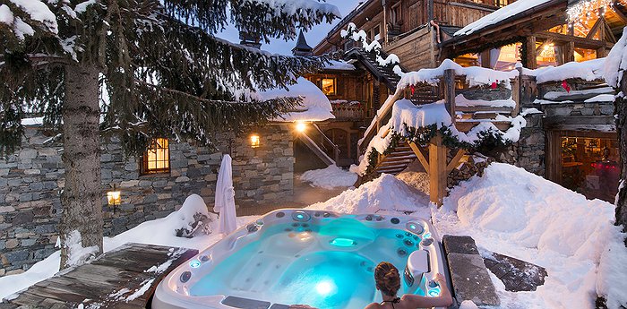 Hotel Restaurant La Bouitte - Relais & Châtea - Cozy Chalet With 3 Michelin Starred Food!