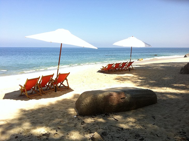 Xinalani Retreat beach chairs