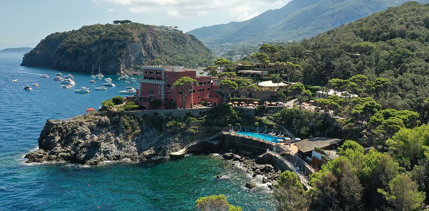Mezzatorre Hotel - Former Watchtower Turned Into A Stunning Italian Retreat