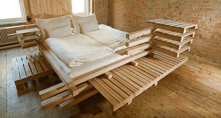 Wiener Gäste Zimmer Room Made Of Wooden Pallets