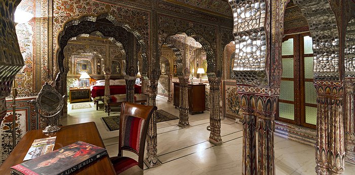 Samode Haveli - Traditional Indian Mansion Set In A Verdant Garden