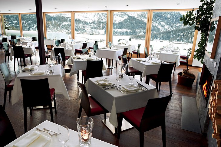 Nira Alpina Stars Restaurant