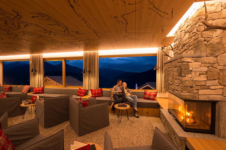 Alpin Panorama Hotel Hubertus Lounge