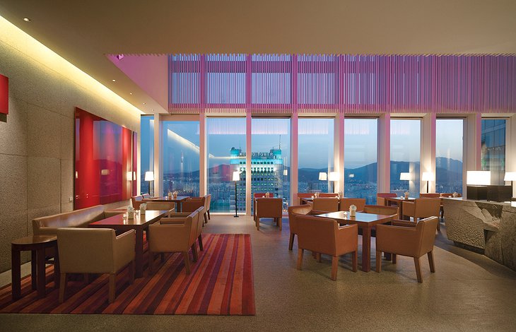 The Lounge