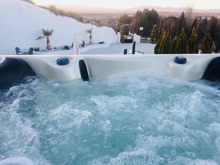 Cuevas Helena Hot Tub With Andalusian Panorama