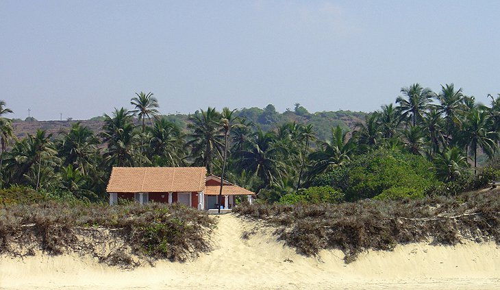 Elsewhere Goa house behind the sand dunes