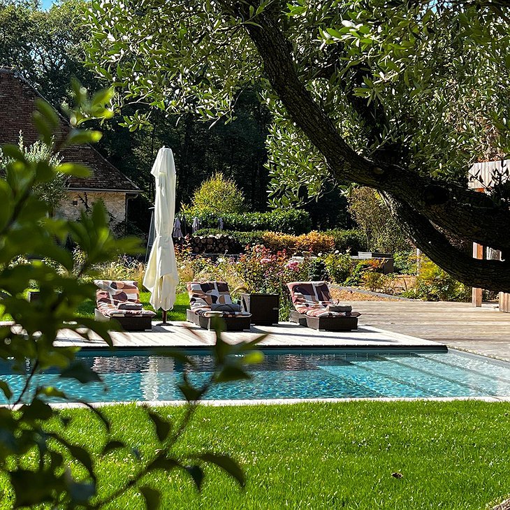 Loire Valley Lodges Poolside Sun Deck