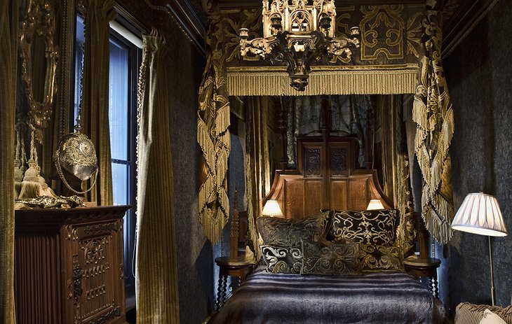 The Witchery by the Castle Heriot Suite