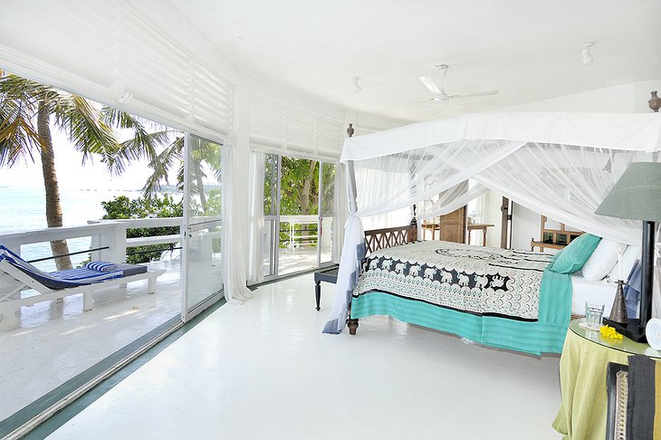 Taprobane Island bedroom with private balcony
