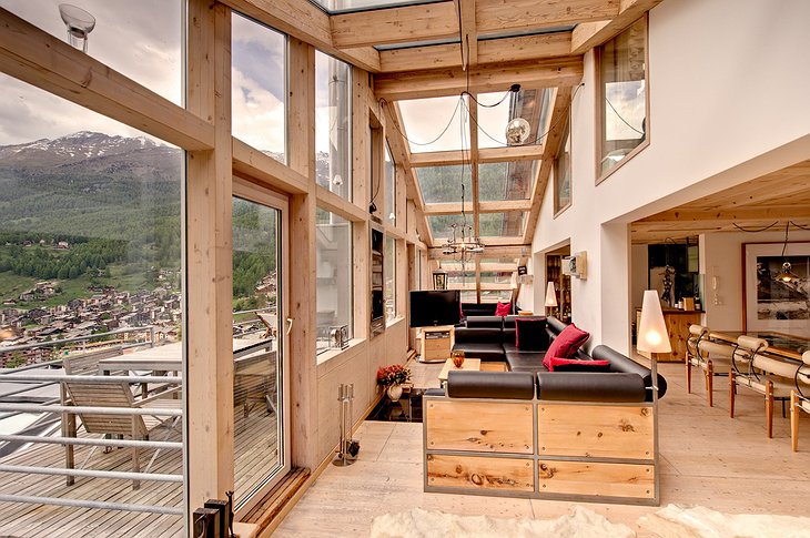 Heinz Julen Penthouse living room and terrace
