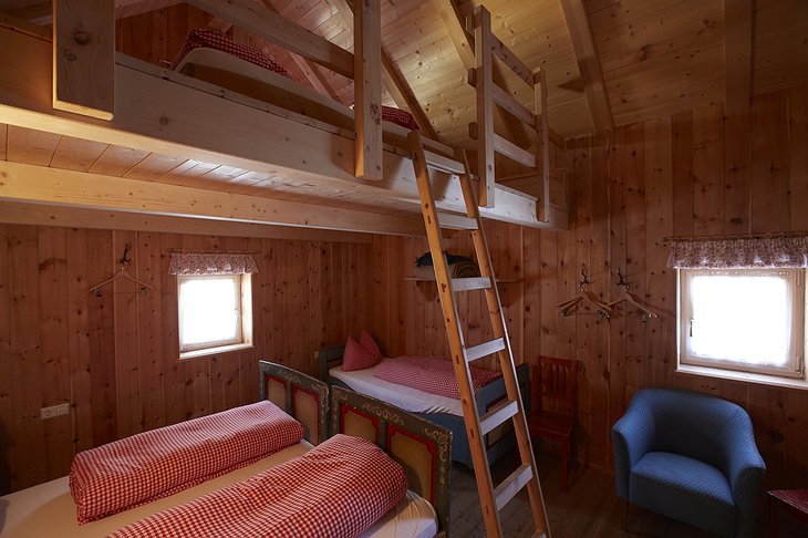 Schutzhütte Schöne Aussicht Cozy Bunk Beds