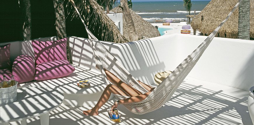 Hotel Azucar - White Beachside Bungalows In The Gulf Of Mexico