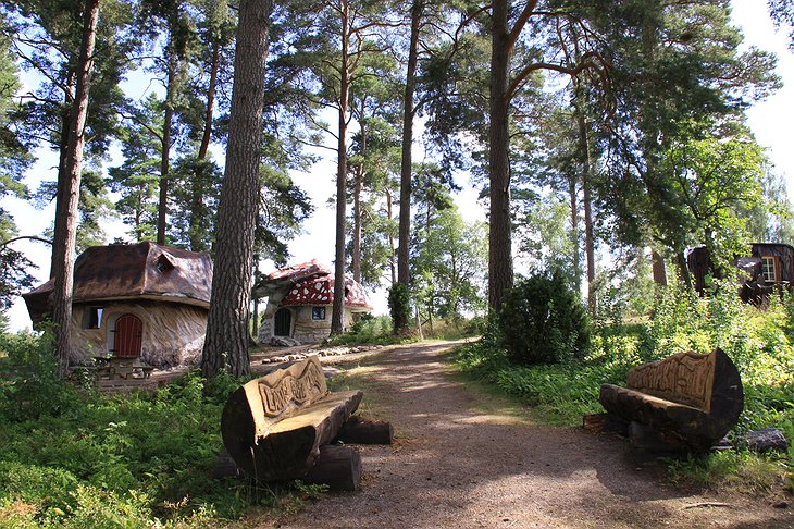 Norrqvarn Hotell Mushroom Houses