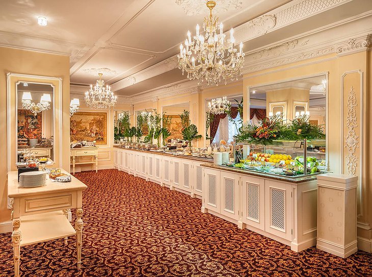 The State Hermitage Museum Official Hotel Buffet