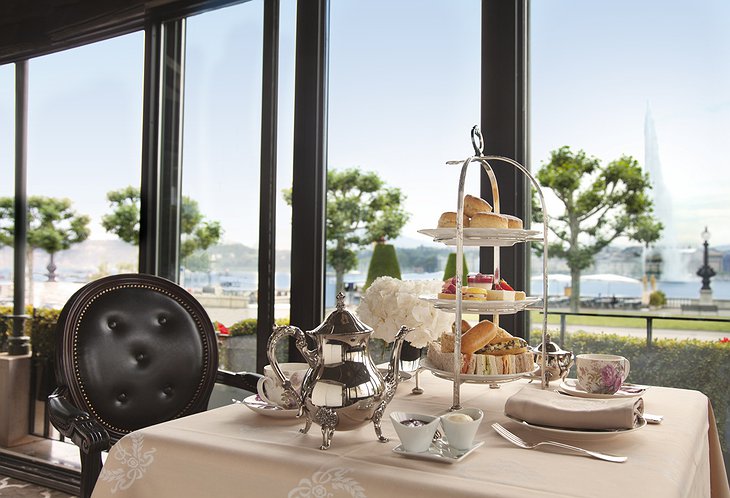 Hotel d’Angleterre Geneva dining at the window