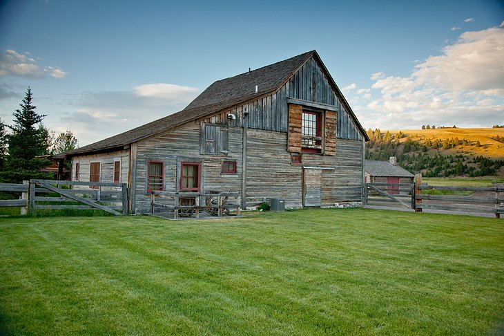 Exterior Wrangler Loft