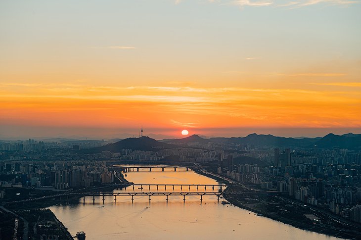 Signiel Seoul's Panorama On The City