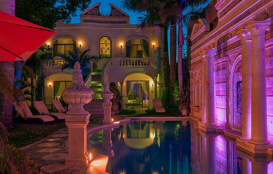 El Palacito Secreto - A Hidden Palace Behind a Simple Door in Merida