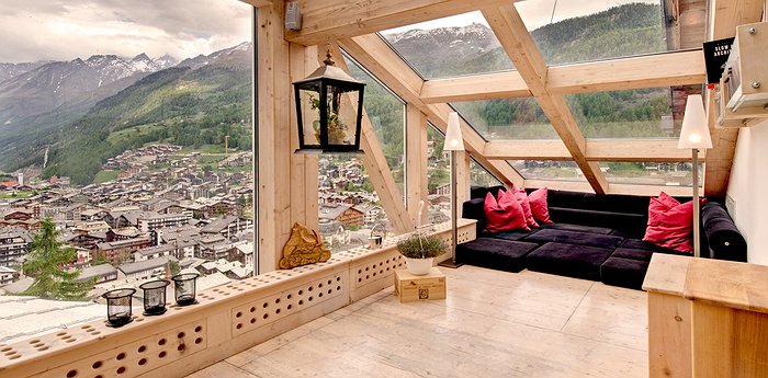 The Heinz Julen Penthouse - Luxury Chalet In Zermatt