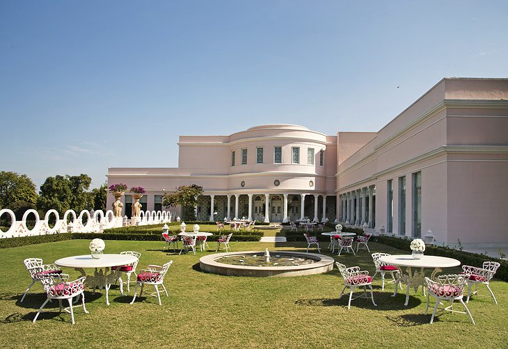 Rajmahal Palace upper lawns